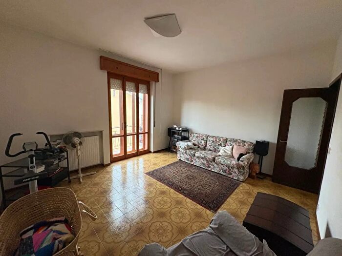 Appartamento trilocale in vendita in Piacenza