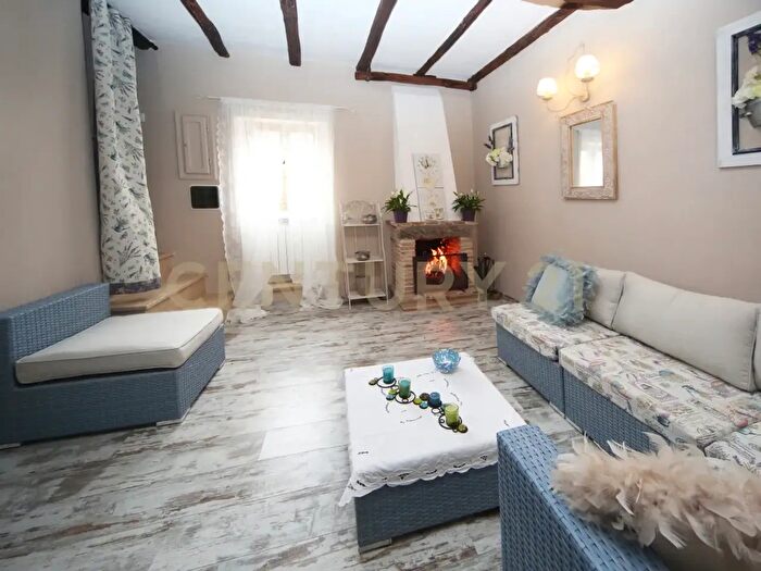 Appartamento con 5 locali in vendita in Via Vittorio Emanuele III, Bomarzo