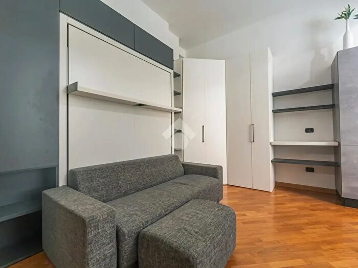 Appartamento monolocale in affitto in CSo di Porta Nuova, Milano