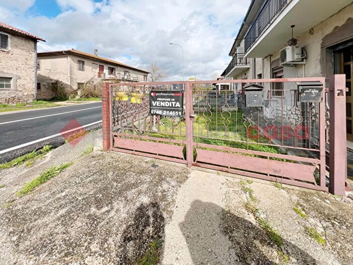 Appartamento quadrilocale in vendita in Via Ternana, Rieti