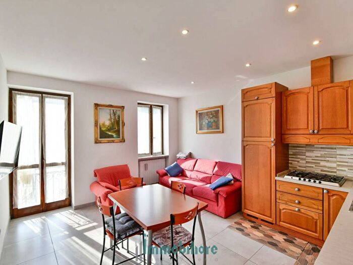 Appartamento bilocale in vendita in Via Alberto da Giussano, Centro, Giussano