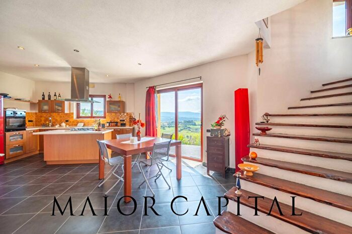 Casa con 5 locali in vendita in Via Gavino Gabriel, Berchidda