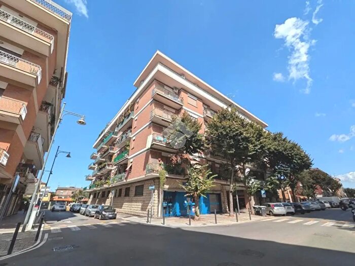Appartamento trilocale in vendita in Via San Francesco d'Assisi, Ciampino