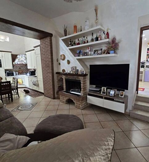 Appartamento trilocale in vendita in Via Piave Castel San Giorgio Salerno, Castel San Giorgio