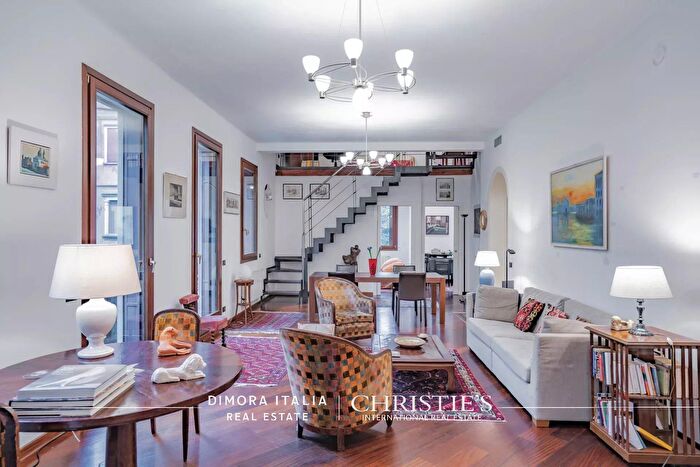 Appartamento con 9 locali in vendita in Venezia