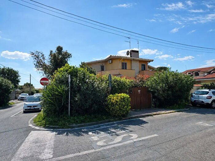 Casa quadrilocale in vendita in Via Giovanni Paisiello, Cerveteri