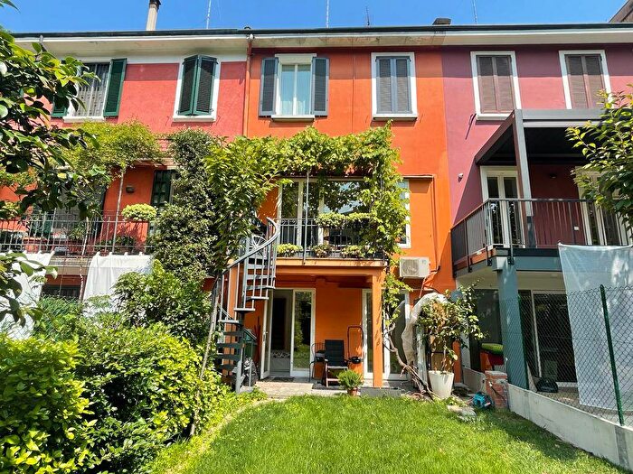 Casa con 6 locali in affitto in Via Giuseppe Colombo, Città Studi, Milano