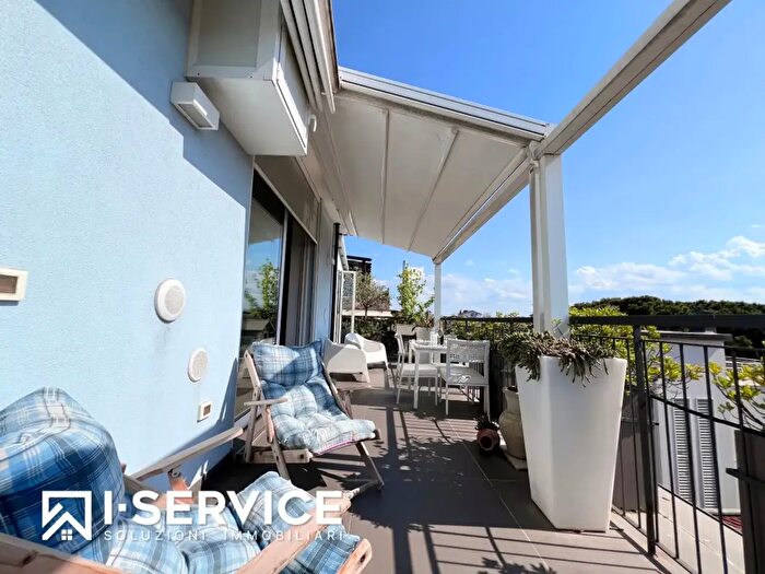 Appartamento quadrilocale in vendita in Via Ettore Romagnoli, Rimini