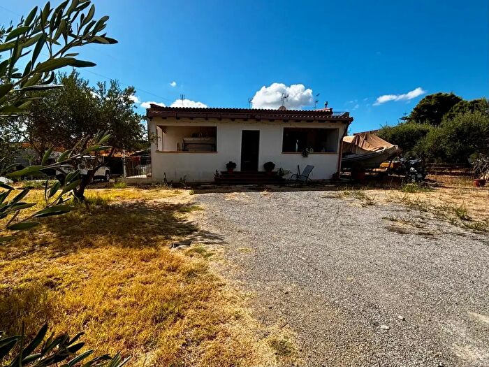 Casa trilocale in vendita in Contrada Bellacera Snc, Santa Flavia