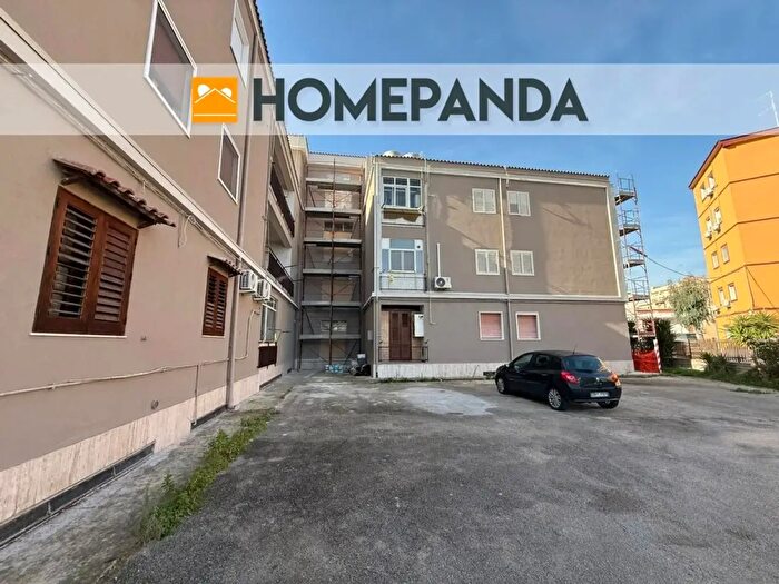 Appartamento con 17 locali in vendita in Corso Sicilia, Augusta
