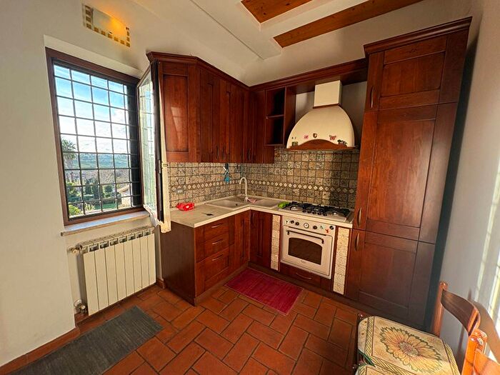 Appartamento quadrilocale in affitto in Via Crevalcore, Monte Caminetto, Sacrofano