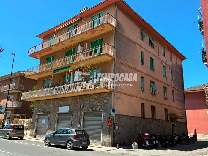 Appartamento bilocale in vendita in Via Fieschi, Lavagna