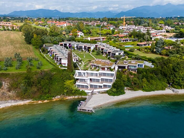 Appartamento trilocale in vendita in Via dei Liner, Moniga Del Garda