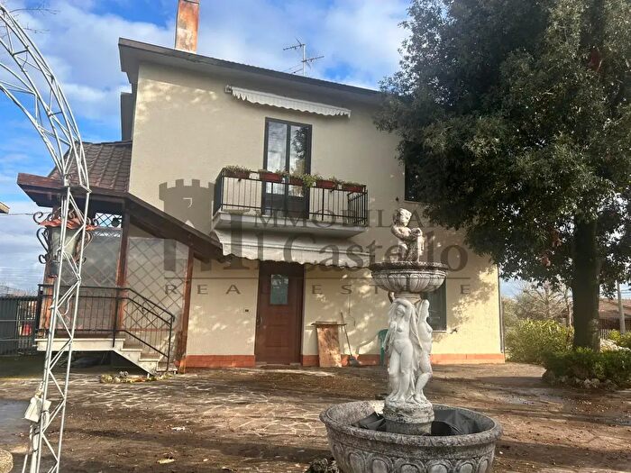 Casa con 5 locali in vendita in Colonnetta, Castiglione Del Lago