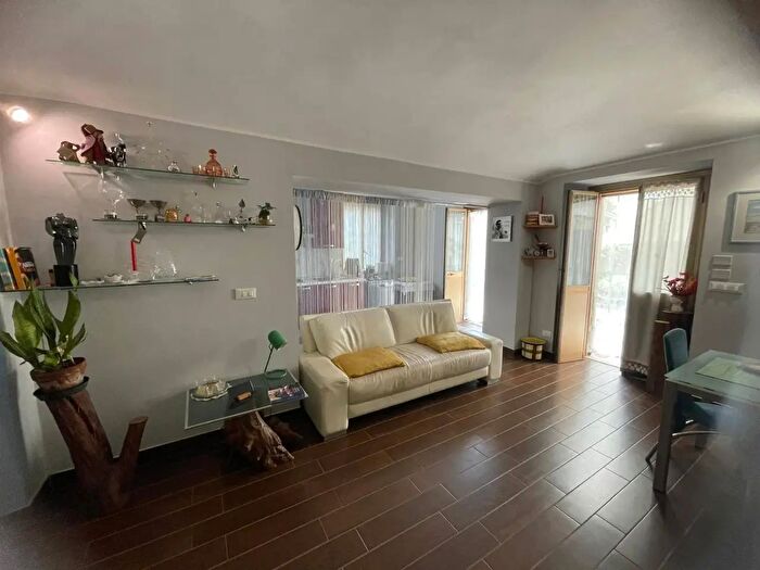 Casa quadrilocale in vendita in Via Quintino Sella, Collegno