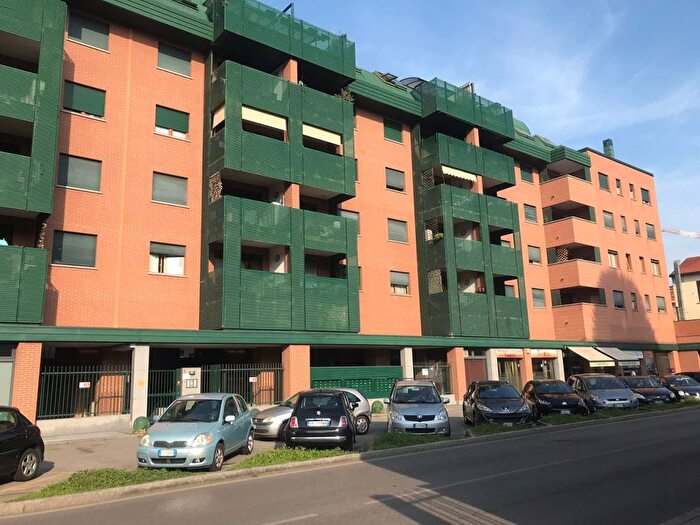 Appartamento bilocale in affitto in Via Giuseppe Ferrari, Amati Stadio, Monza