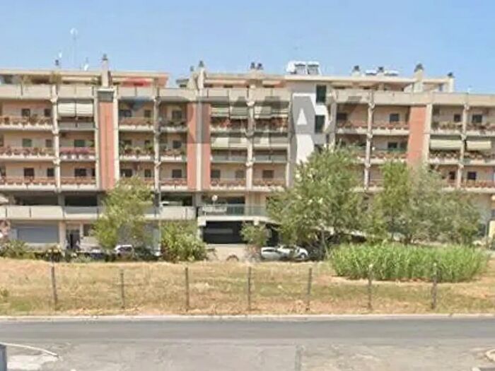 Appartamento trilocale in affitto in Via Salaria B, Monterotondo
