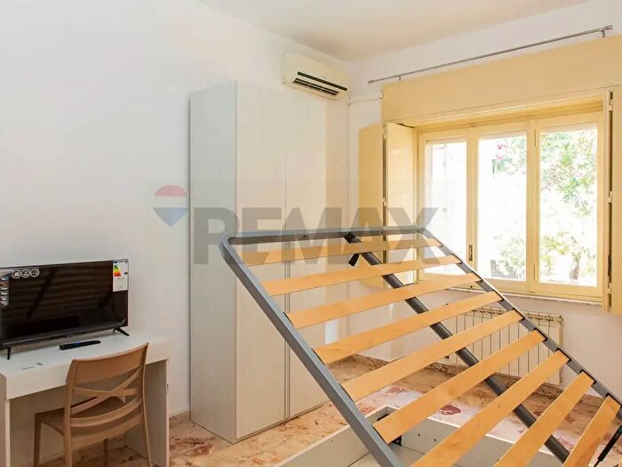 Appartamento quadrilocale in affitto in Via Salvatore Paola, Catania