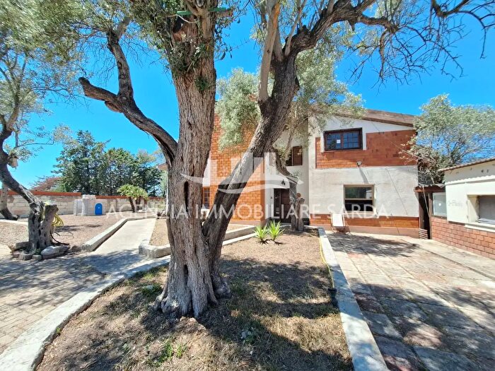 Casa con 9 locali in vendita in Sassari