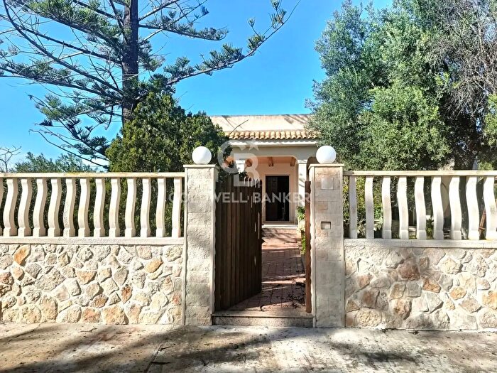 Casa quadrilocale in vendita in Via Mondello, Modica