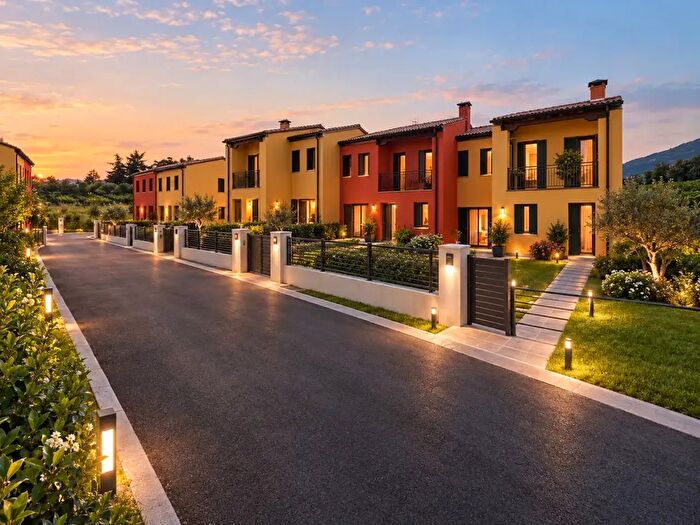 Casa trilocale in vendita in Piazza Liberazione N, Vo'