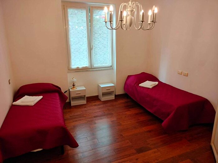 Appartamento quadrilocale in affitto in Via Lodovico Calda, Sestri Ponente, Genova