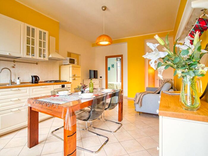 Appartamento bilocale in affitto in Via Arcivescovo Romilli, Corvetto, Milano