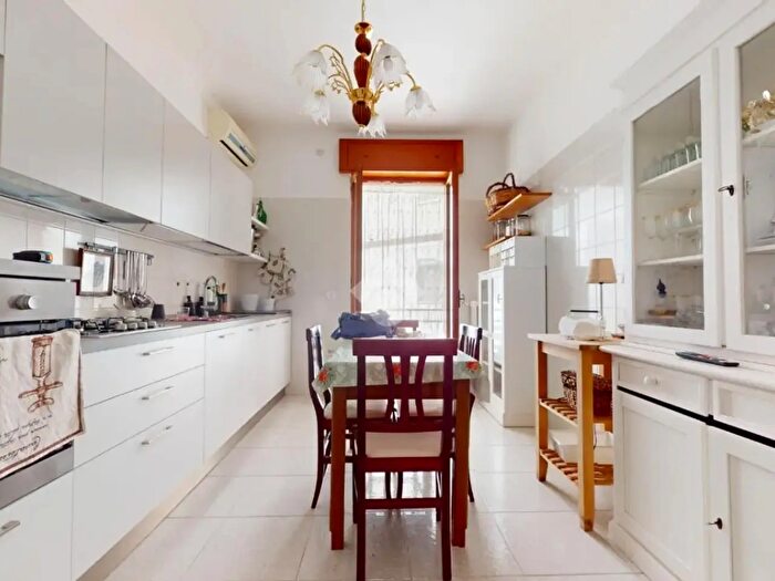 Appartamento con 5 locali in vendita in Via Capitano di Castri, Francavilla Fontana