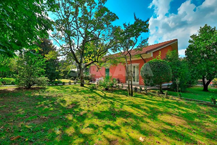 Casa quadrilocale in vendita in Cascina Sofia, Bernareggio