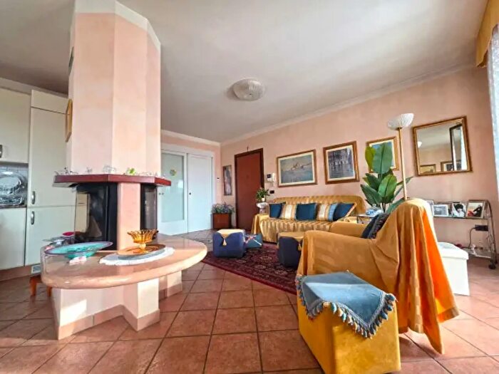 Appartamento trilocale in vendita in BellariaIgea Marina