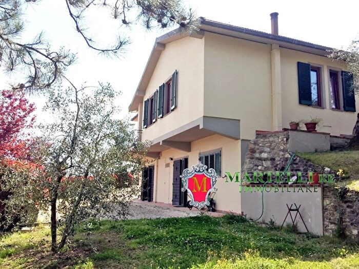 Casa con 8 locali in vendita in Via Luigi Gori Pontassieve, Pontassieve