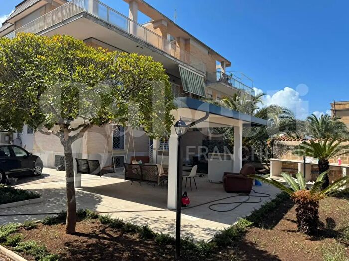 Appartamento trilocale in affitto in Via Onda Marina, Anzio