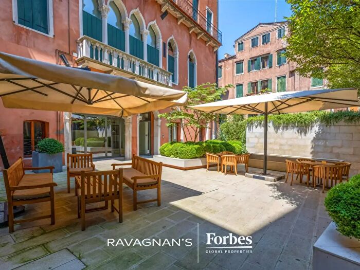 Appartamento con 5 locali in vendita in Sestiere di San Marco, Venezia