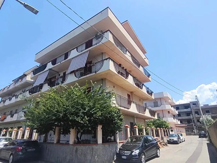 Appartamento quadrilocale in vendita in Via Francesco Petrarca, Reggio di Calabria