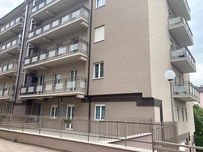Appartamento quadrilocale in affitto in Viale Aldo Moro, Santa Barbara San Sisto, L'Aquila