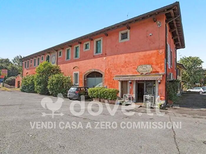 Casa con 6 locali in vendita in Strada Statale Via Emil, San Zenone Al Lambro