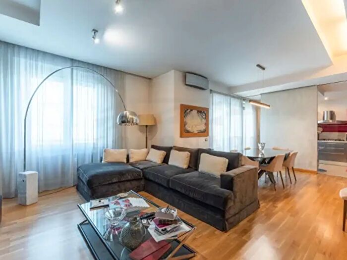 Appartamento con 5 locali in vendita in Via Filippo Civinini, Roma