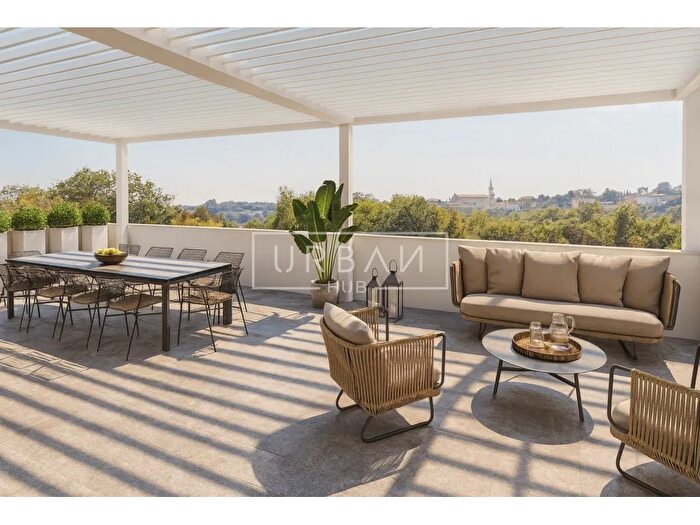 Appartamento con 5 locali in vendita in Via Siboni, Forli