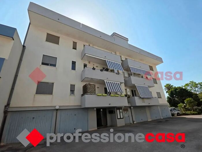 Appartamento trilocale in vendita in Corso Vittorio Emanuele II, Taranto