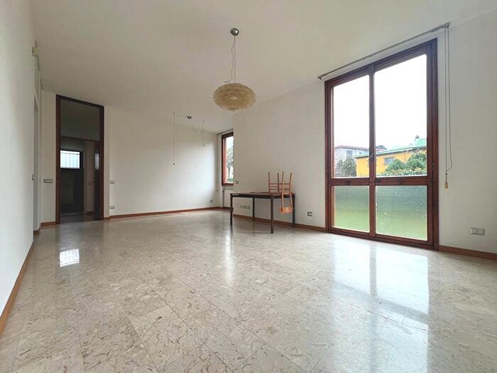 Casa trilocale in affitto in via Lerici, QT, Milano