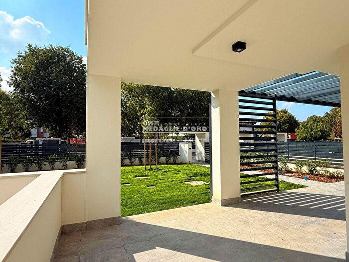 Appartamento quadrilocale in vendita in AdZe Via Zanzalose, Castelnuovo Rangone