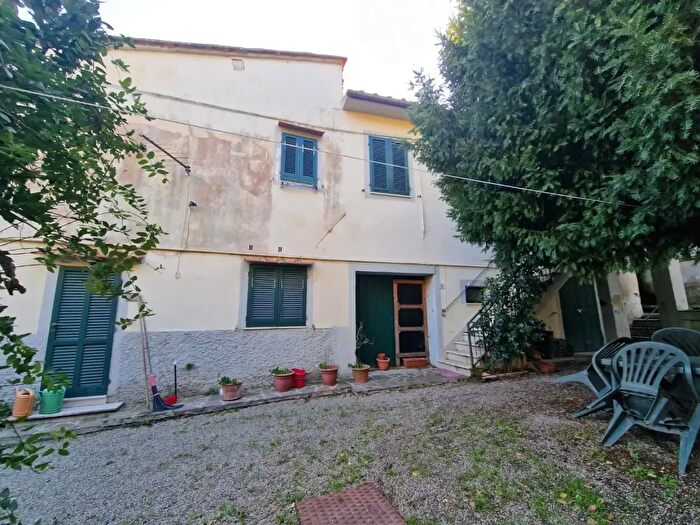 Casa con 9 locali in vendita in Ontegrappa, Crespina Lorenzana