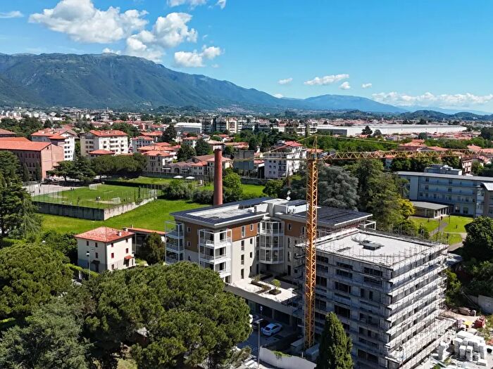 Appartamento con 6 locali in vendita in Via Cereria, Bassano Del Grappa