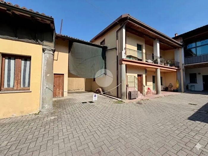Appartamento bilocale in vendita in Via G Pastori, Orzivecchi