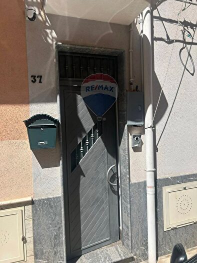 Appartamento con 6 locali in vendita in Via Baldassare Scaduto, Partinico