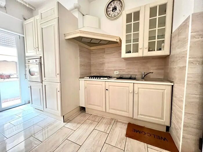 Appartamento trilocale in vendita in Via Gaio Valerio Catullo, BellariaIgea Marina