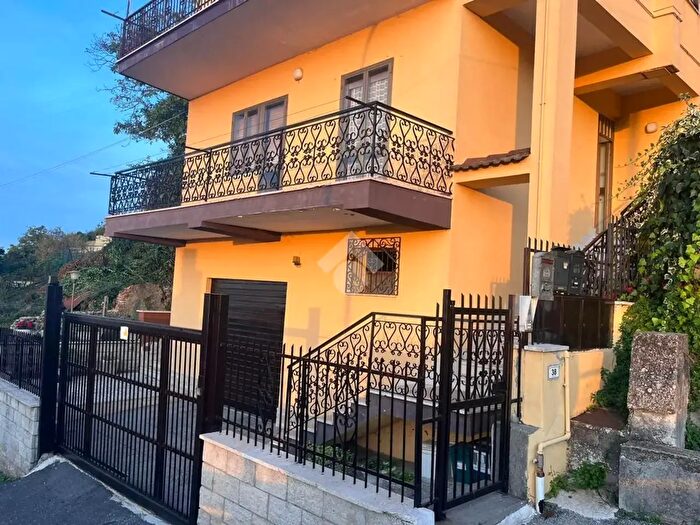 Appartamento quadrilocale in vendita in Via delle Fossette, Rocca Priora