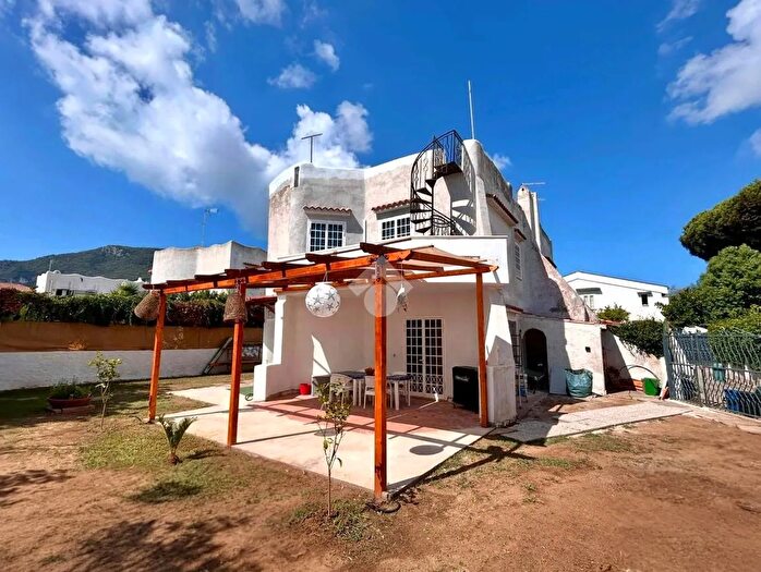 Casa quadrilocale in vendita in Via Giovanni XXIII, San Felice Circeo