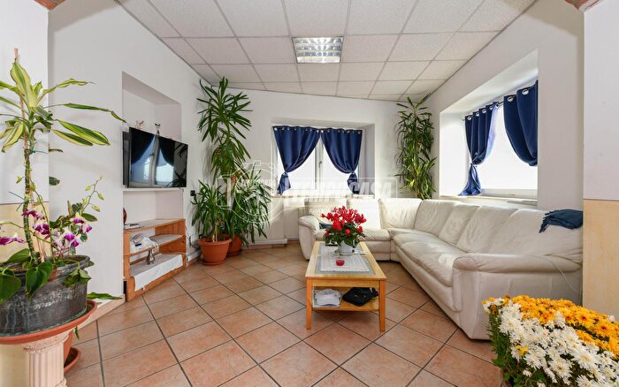 Appartamento quadrilocale in vendita in Via Umberto I, Salo