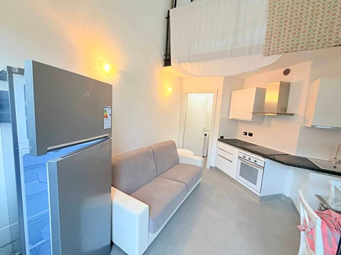 Appartamento bilocale in affitto in Via Bernardo Quaranta, Vigentino Fatima, Milano